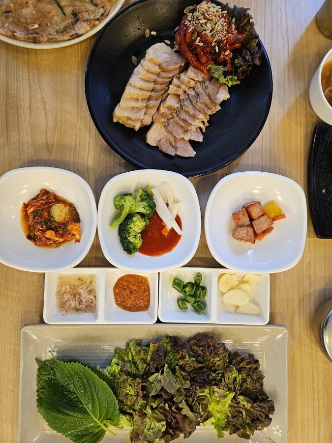 Daedeokgol Bossam Kalguksu