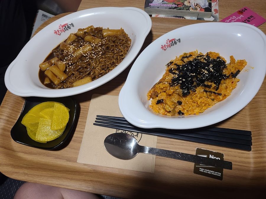 Simsim Puri Book Cafe