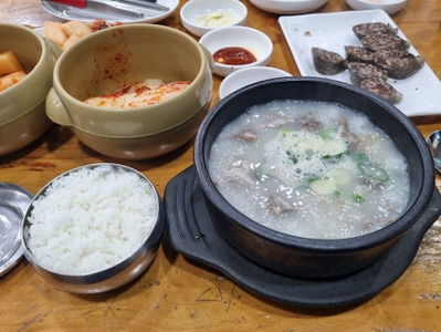 무봉리토종순대국