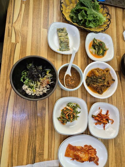 송원재첩국