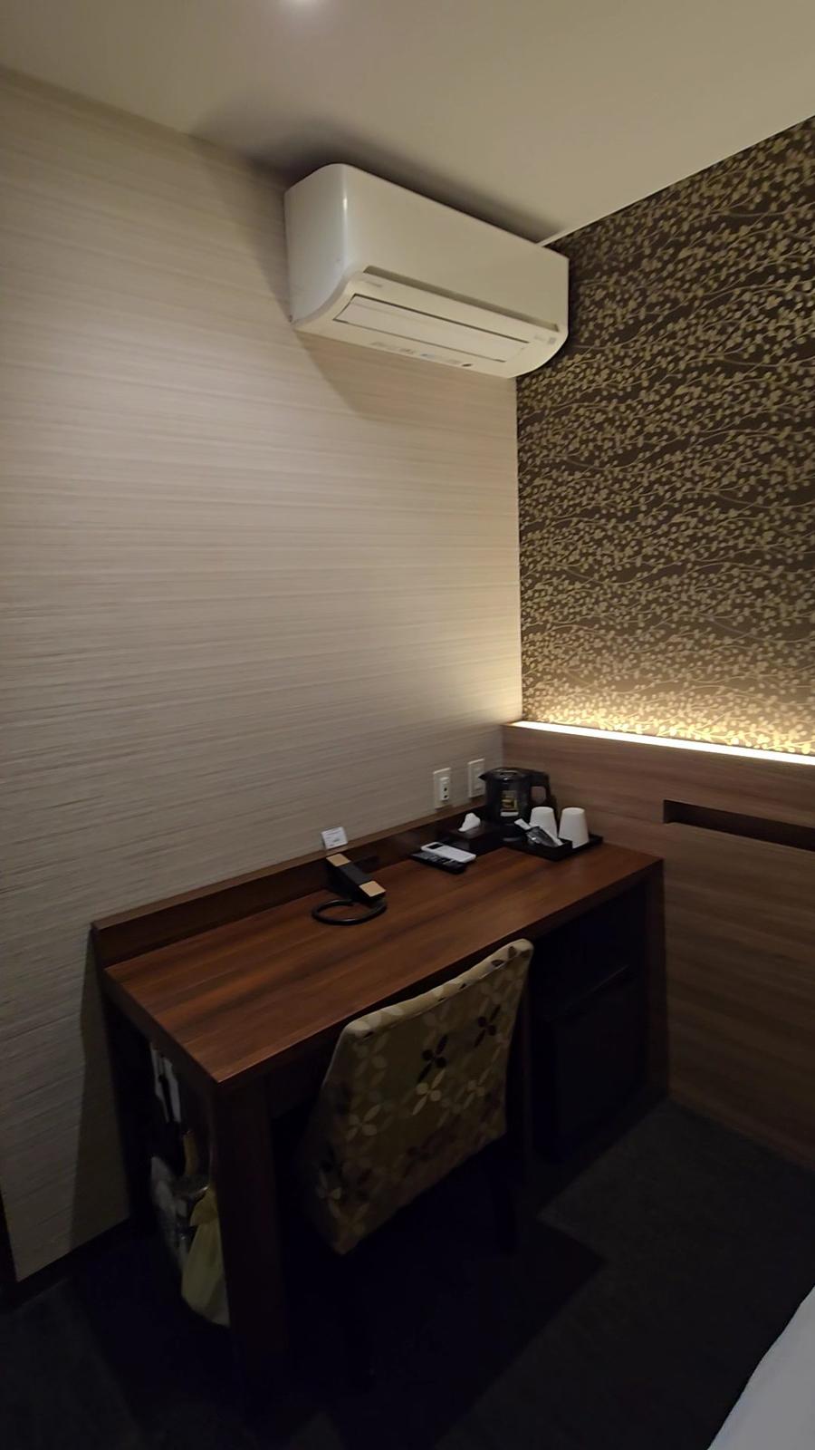 Shinsaibashi Grand Hotel - Osaka
