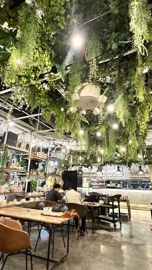 Clayful Cafe | Art Cafe | Pottery & Glass Painting | Orchard Central