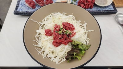 Yukhoe Bareun Salmon Dangsan Station Branch