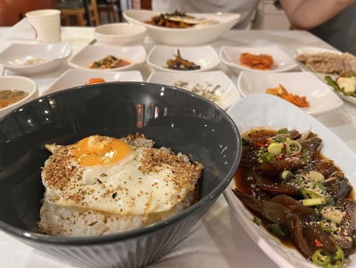 온가족밥상. (구.곰소항들어와횟집)
