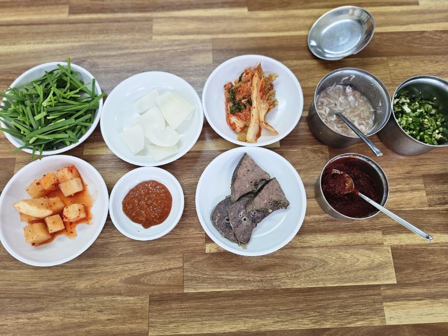 두만강순대국