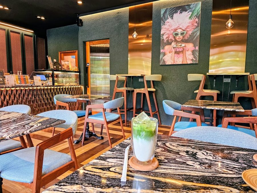 Lase Lase Cafe: Point Ari