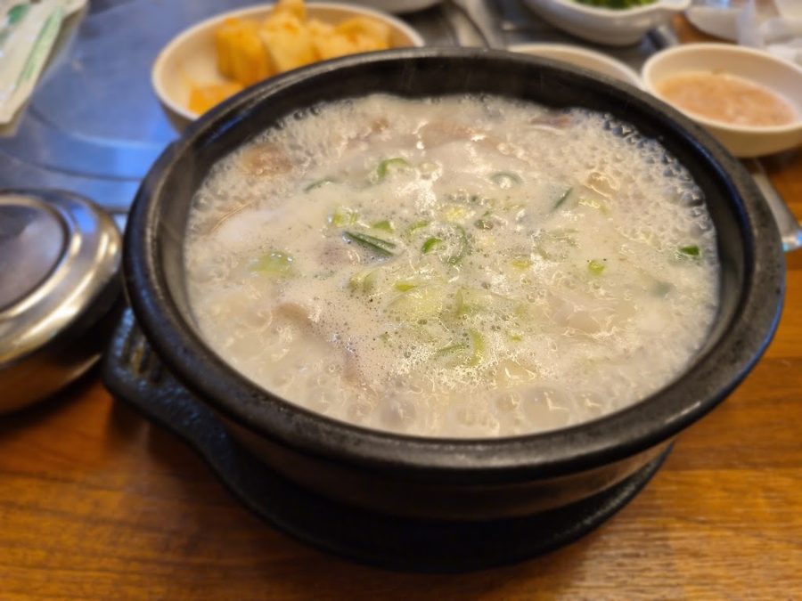 Janggane Tojong Sundae Guk