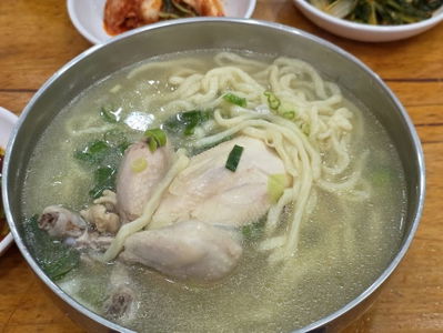 Irang Kalguksu Boribap