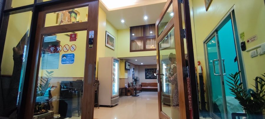 The Tarntawan Hotel Surawong