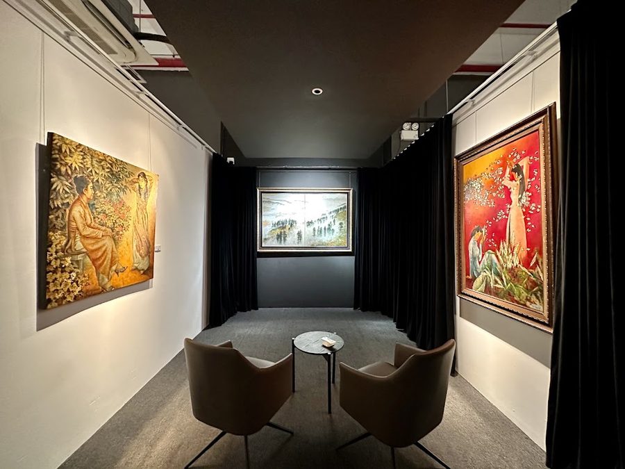 Lotus Gallery