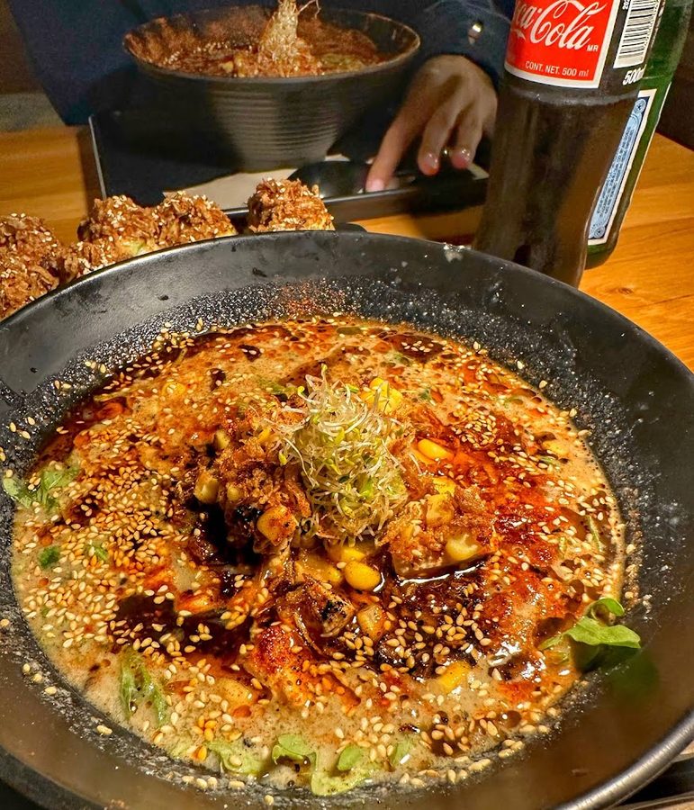 REDWHITE BONELESS RAMEN