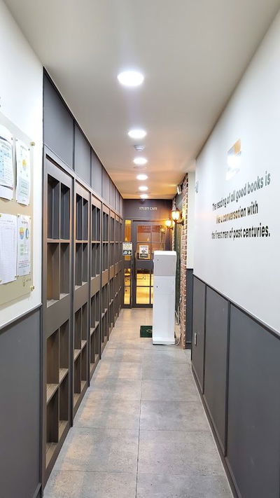 Mentors讀書咖啡廳東萊明場店