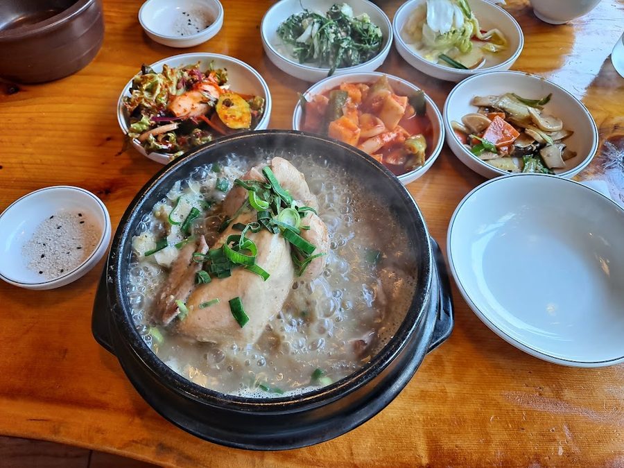 Jeongdongjin Samgyetang
