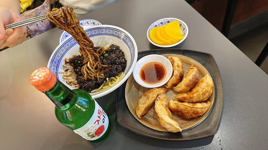 QQ Noodle House