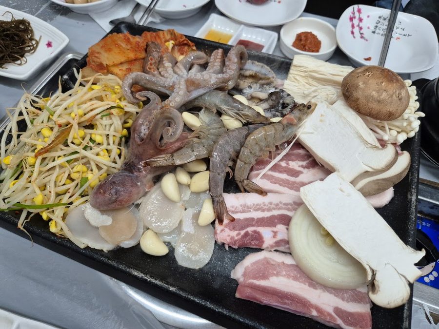 チャガネ トゥンクン海鮮サムハプ