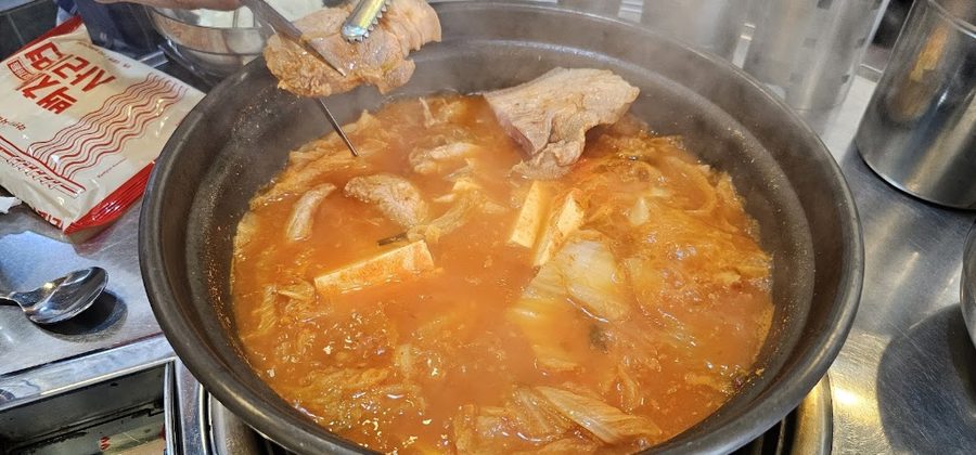 Baekchae Kimchi Jjigae