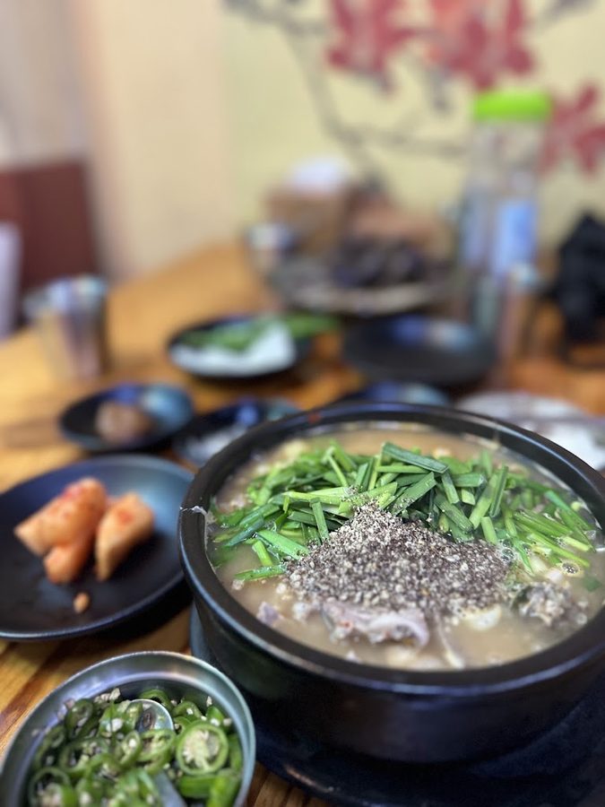 Jeontong Baegam Sundae Guk