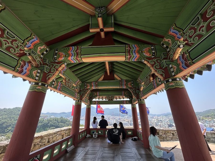 동포루