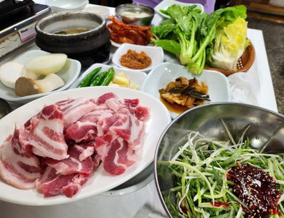 Eunjin Sikyuk Sikdang