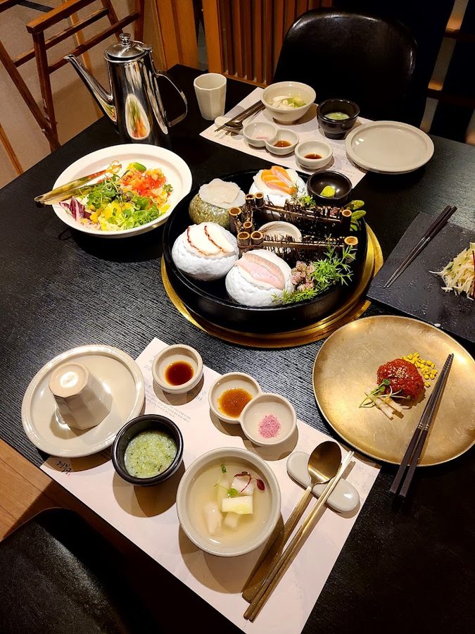 Kyungbokkung Apgujeong Branch
