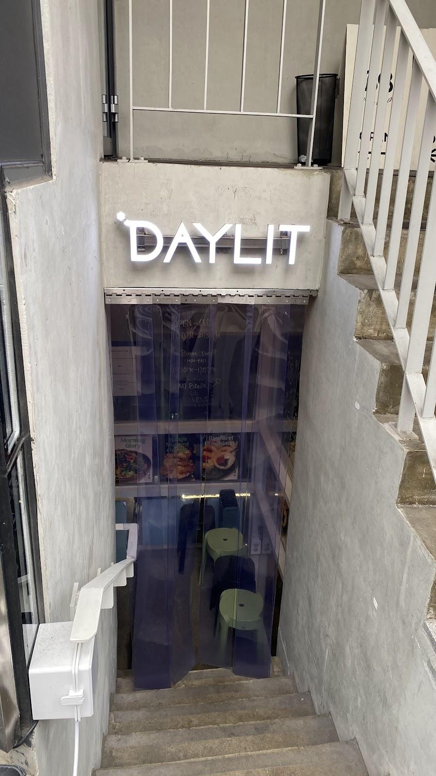 DAYLIT