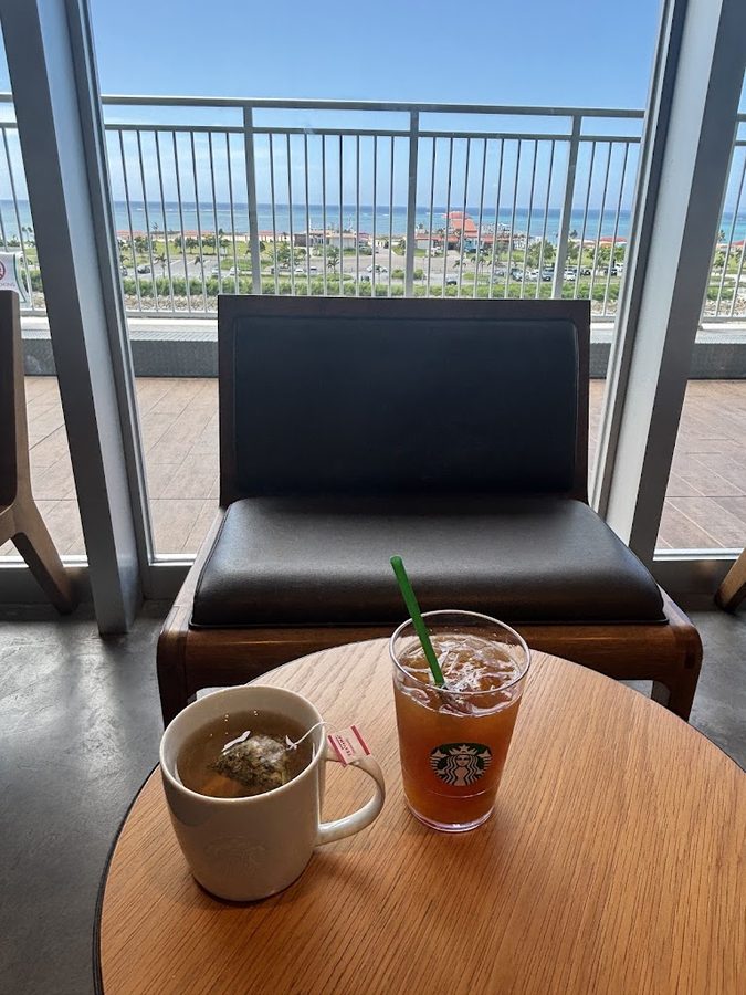 Starbucks Coffee - iias Okinawa Toyosaki