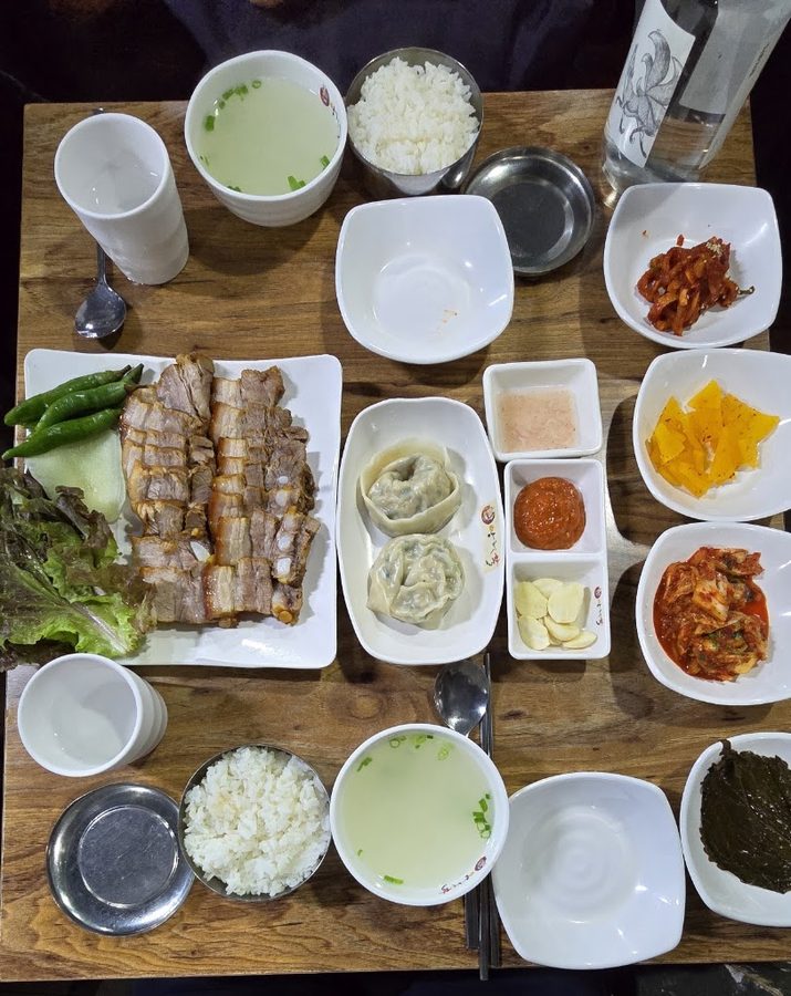Myeongdong Kalguksu Bossam