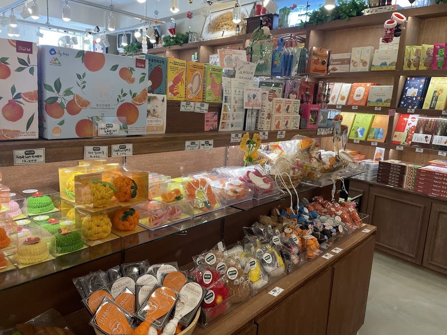 Jeju Sopum Souvenir Shop