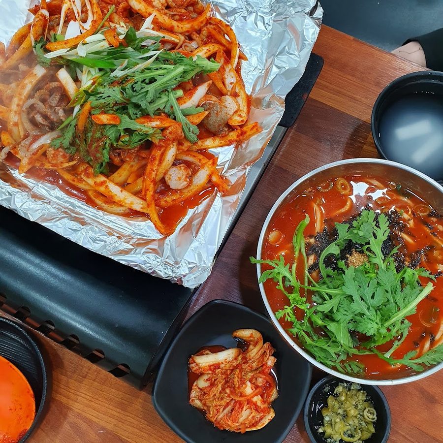 Gongju Eolkeuni Kalguksu