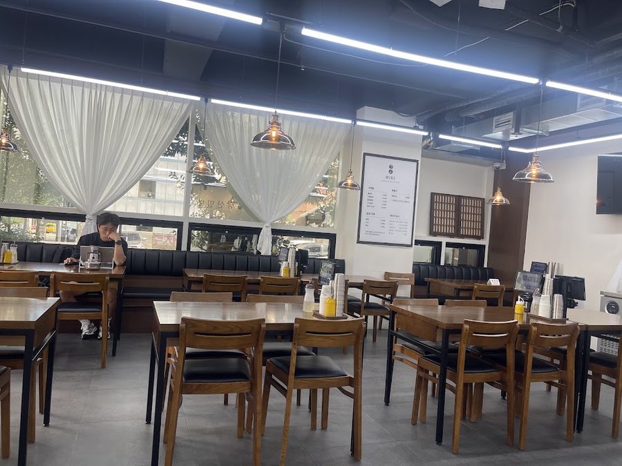 Jangsan Milmyeon Gwangalli Jikyeong Branch