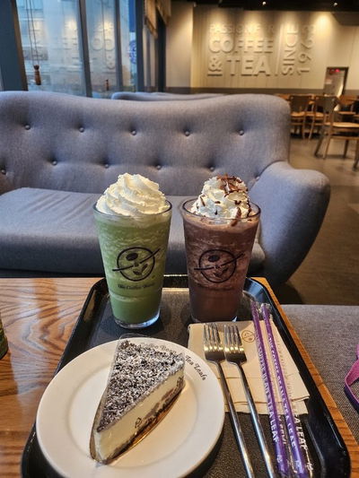 The Coffee Bean & Tea Leaf