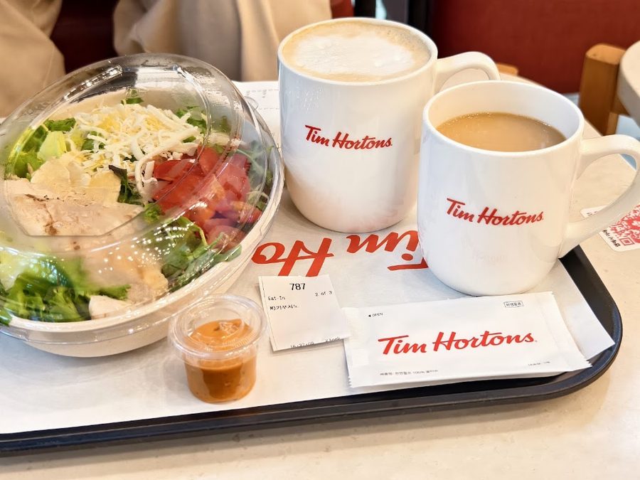 Tim Hortons Sinnonhyeon Station