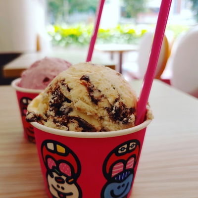 Baskin Robbins