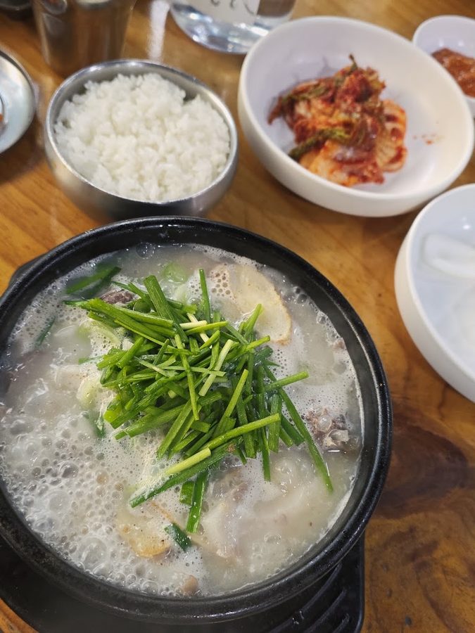Taegisan Deodeok Sundae Nakseongdae Branch