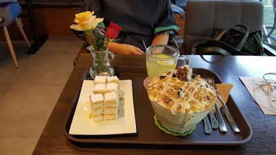 Cafe Azar