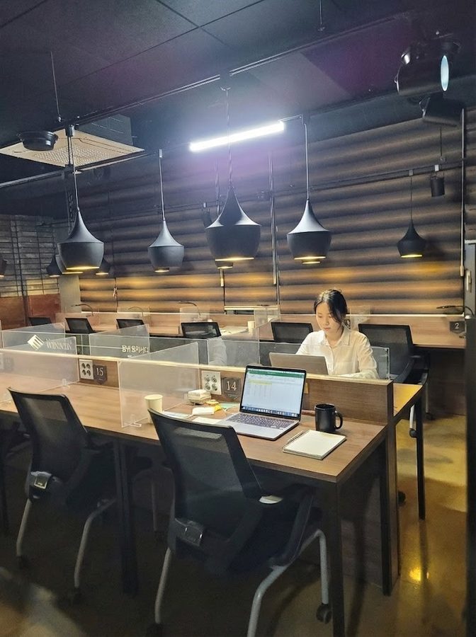 Wineon Study Cafe Myeonmok Station Branch
