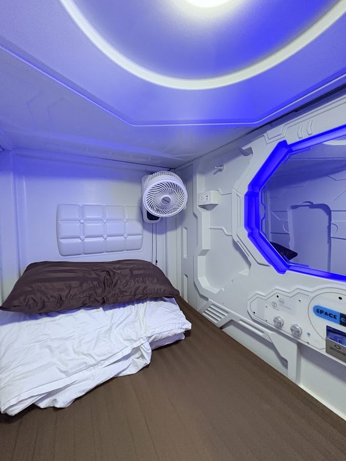 Kiwi Capsule Hotel Bangkok