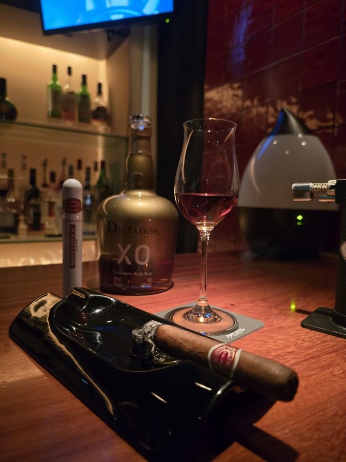 Super nova Cigar Bar