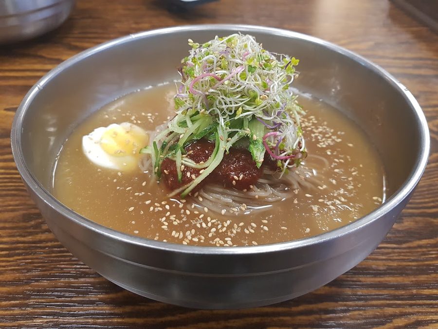 Jinmi Myeon Makguksu