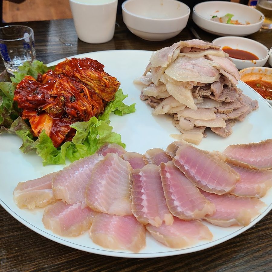Yujangwon Bossam