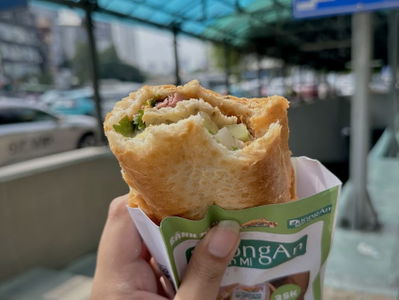 Bánh Mỳ Hoà Bình 59B Quốc Tử Giám - VEGAN BANHMI & HEALTHY FOOD