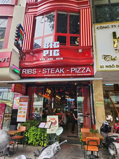 Big Pig BBQ Saigon (84 Ngo Duc Ke, District 1)