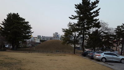 慶州諫墓