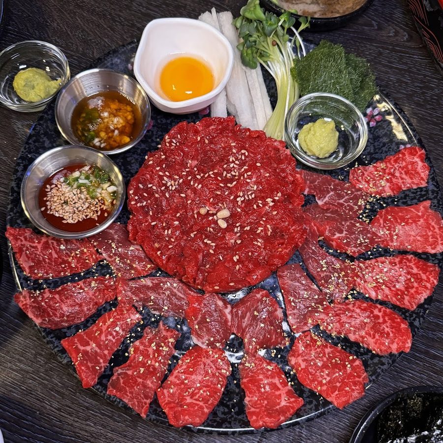 한우육회마을서울대직영점