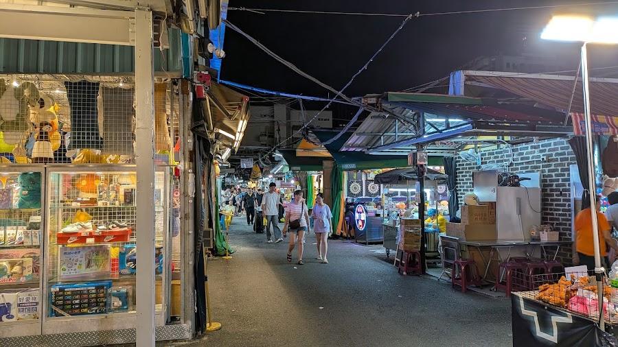 Ruifeng Night Market