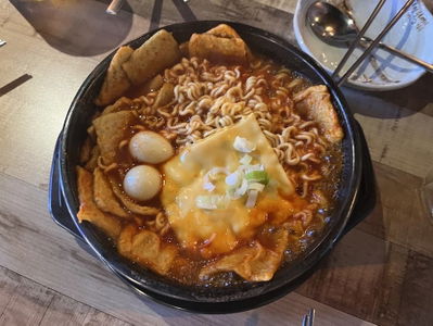 Yeokjeon Halmeoni Beer Seoul Hannam Branch