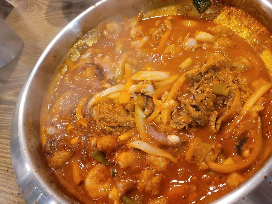 Hello 辣雞湯 芳荑本店