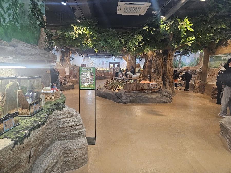Laraju Zoo