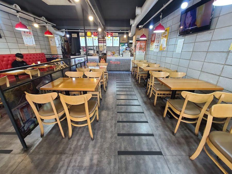 맘스터치 온천장점