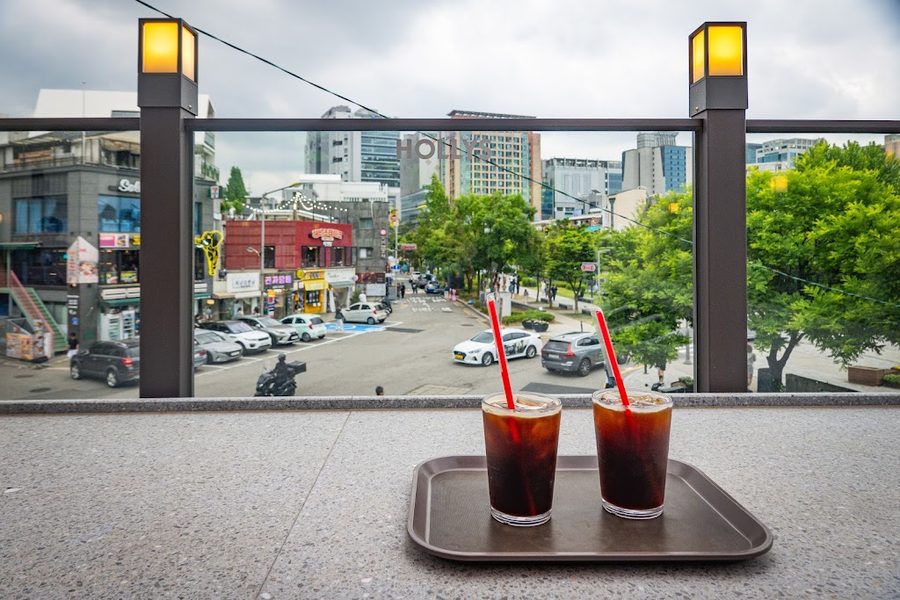 Hollys Coffee Yeontral Park